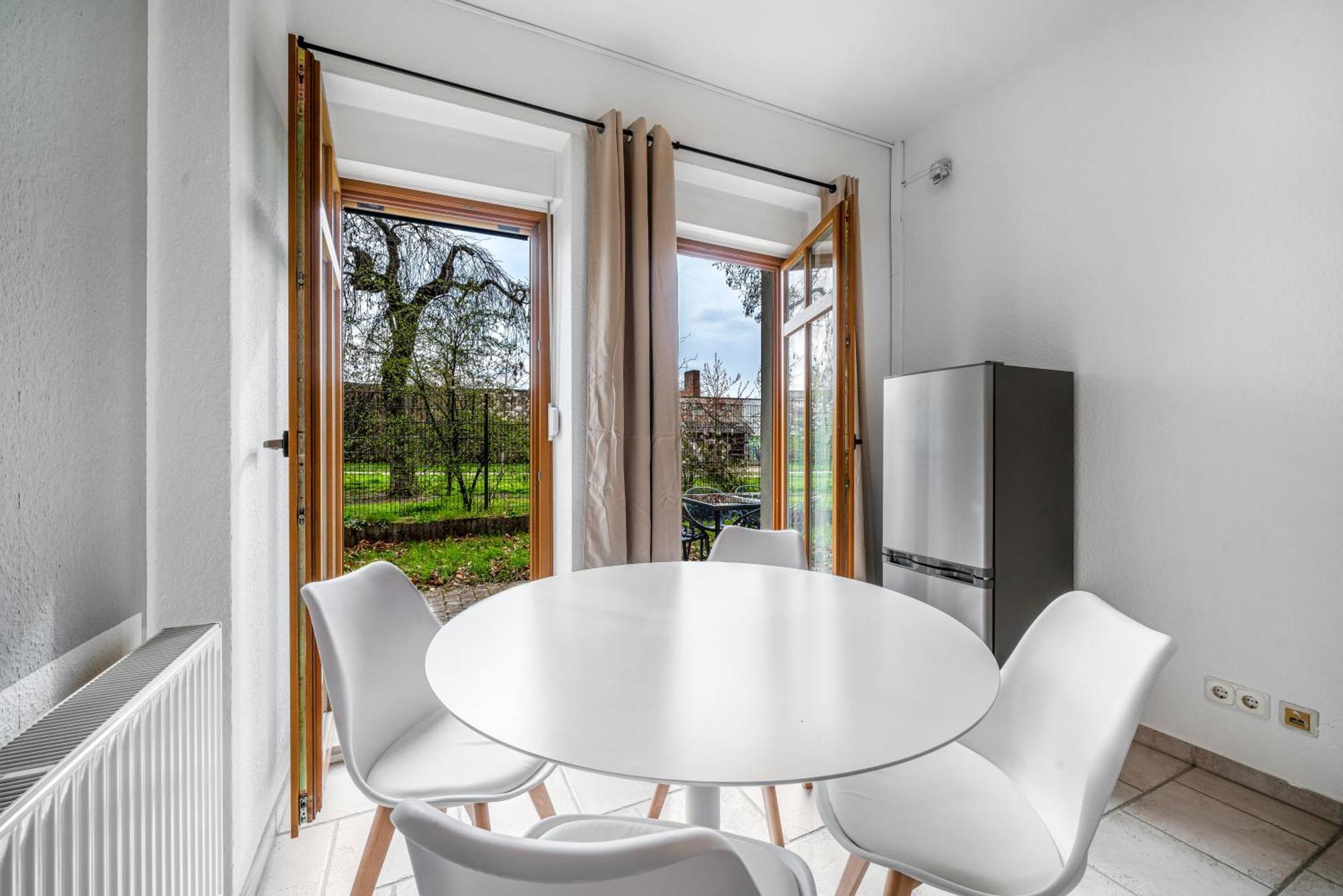 Lehastays - Apartments Buckau 16A I Kueche I Smart Tv Mit Netflix I Toller Innenhof Magdeburg Dış mekan fotoğraf